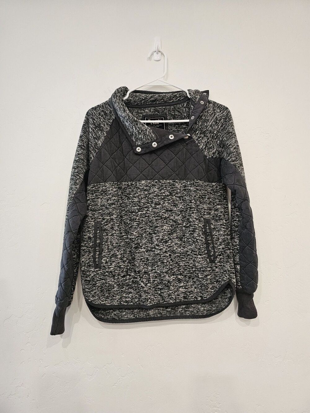 Abercrombie & Fitch Fleece Quilted Gray Pullover Jacket  Coat Snap Mock Neck XS
